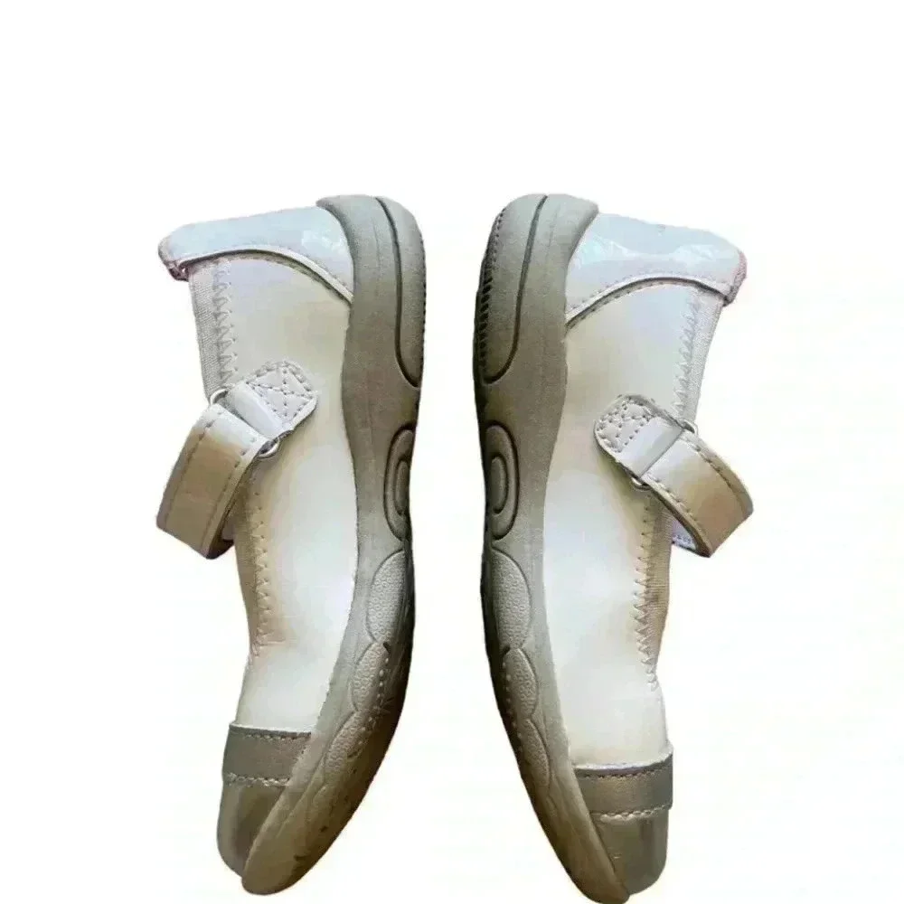 Stride Ride Chandra White Silver Patent Leather Mary Jane Shoes Toddler SZ 9.5